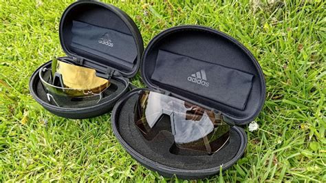 sportbrille schwarz adidas|Testbericht: adidas Eyewear SP0062 & SP0077 Sonnenbrille .